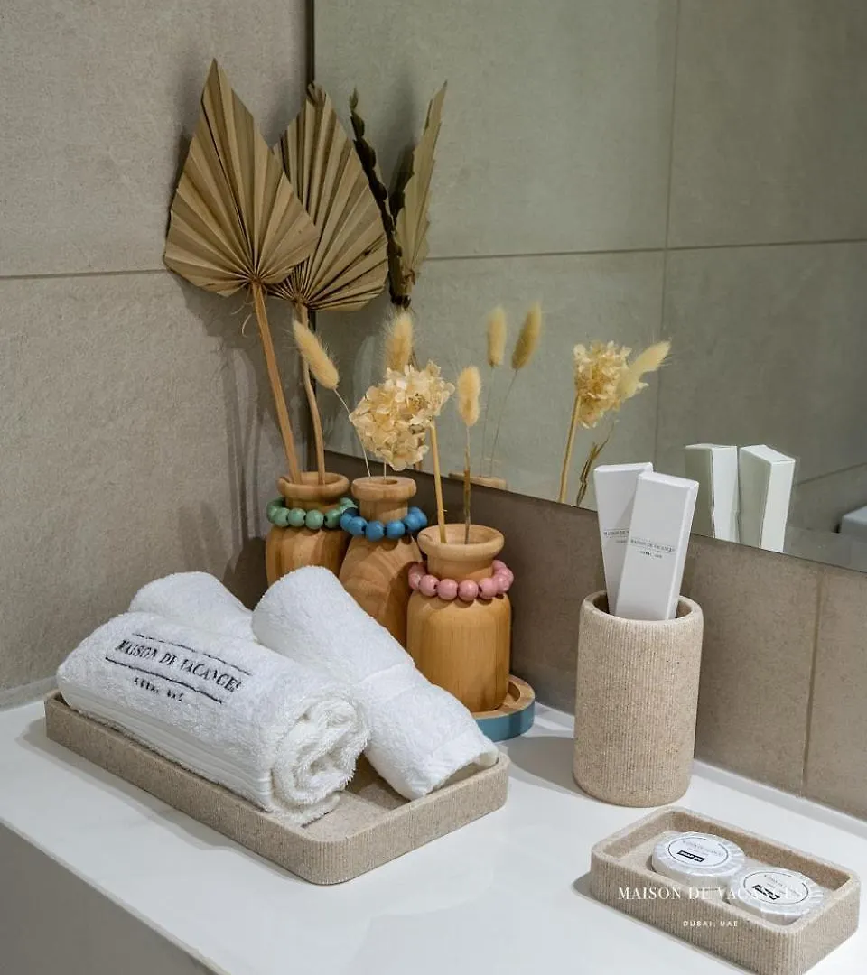 Spacious Boho Studio Pool View Dubai Apartment